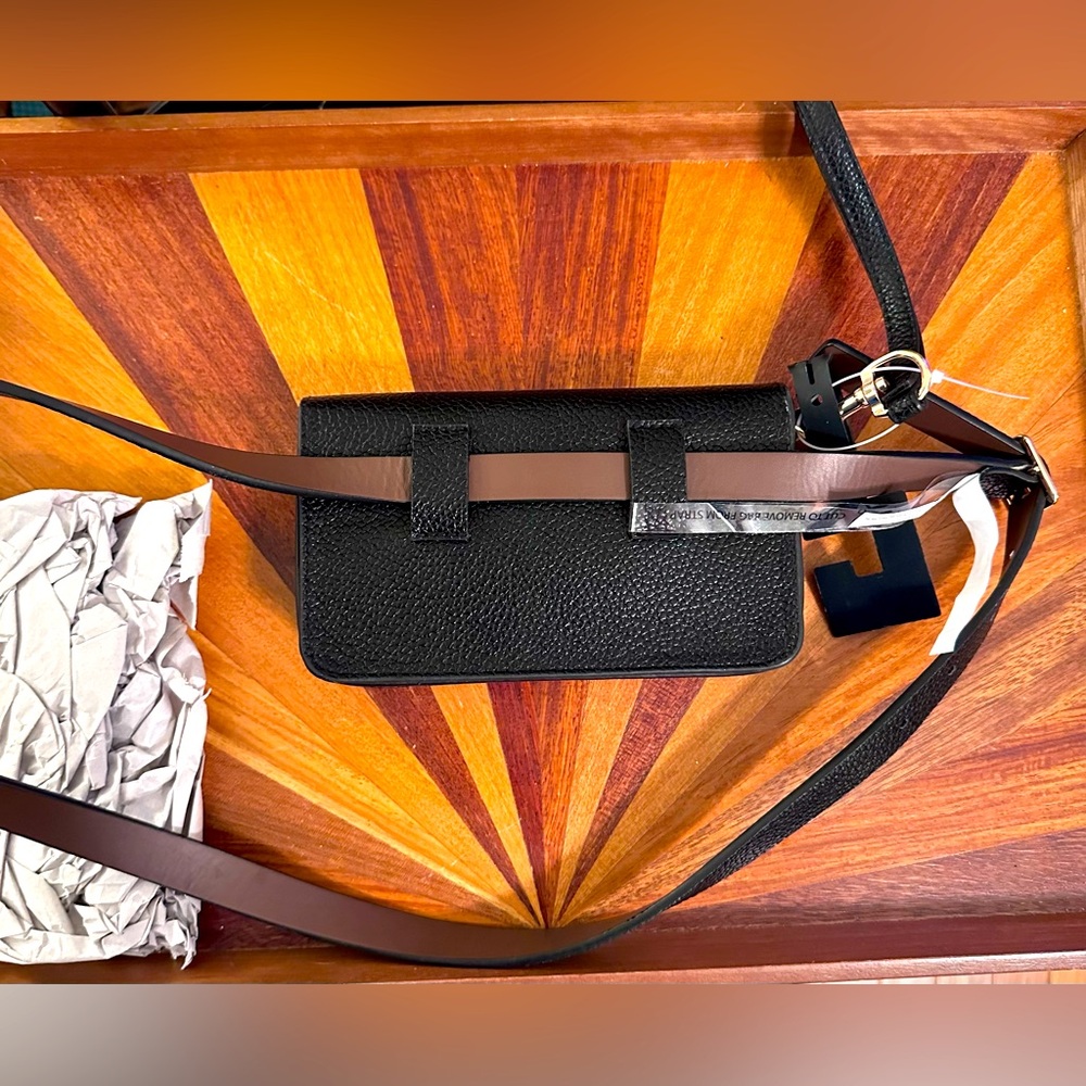 DKNY Black Belt Fanny Bag/wristlet 1X - Picture 2 of 4